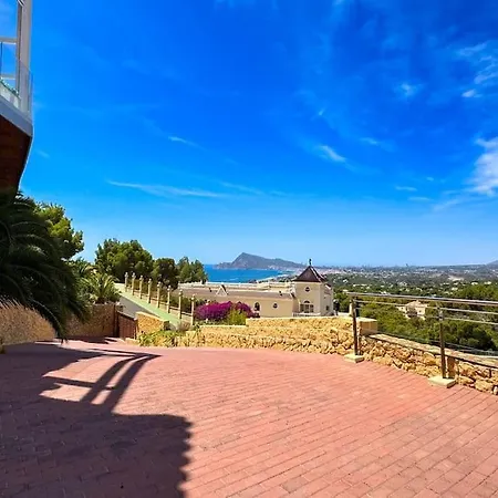Villa Altea Villa *